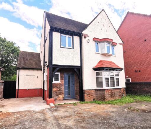 6 bed property, in Beeches Road, £445,000