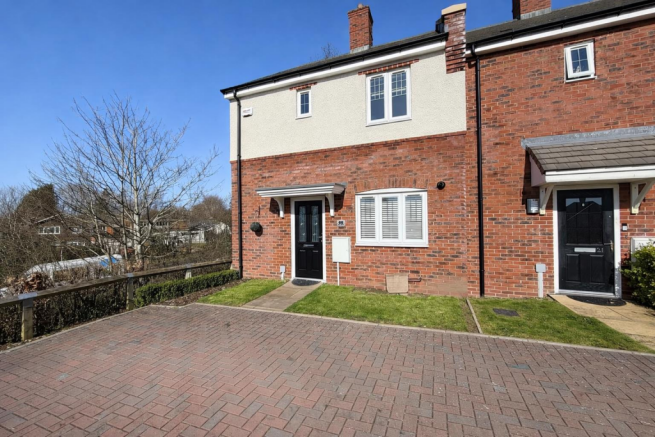 3 bed property, in Jade Drive, £350,000