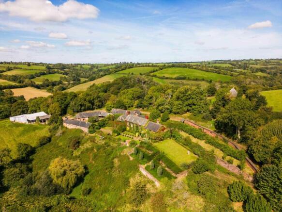 7 bed property, in Cheriton Fitzpaine, £1,500,000