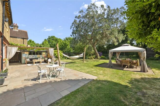 5 bed property, in Norton Road, £1,000,000