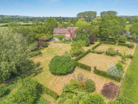 6 bed property, in Honington, £2,250,000