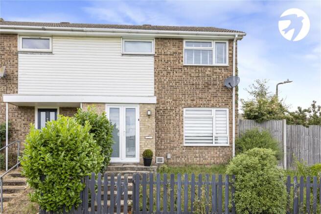 2 bed property, in Alder Way, £375,000