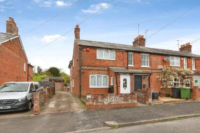 3 bed property, in Roman Road, £375,000