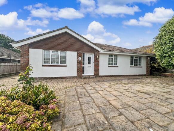 3 bed property, in Roderick Avenue, £450,000