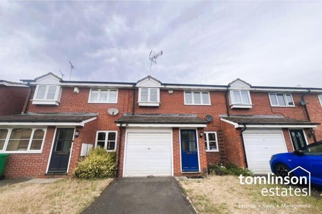 2 bed property, in Heron Drive, £220,000