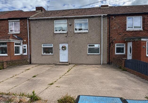 3 bed property, in 29 Raby Avenue, £25,000
