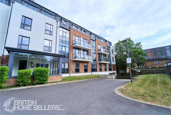 3 bed property, in Constabulary Close, £410,000