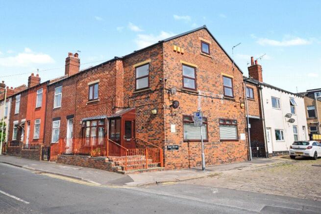 4 bed property, in Brunswick Street, £350,000