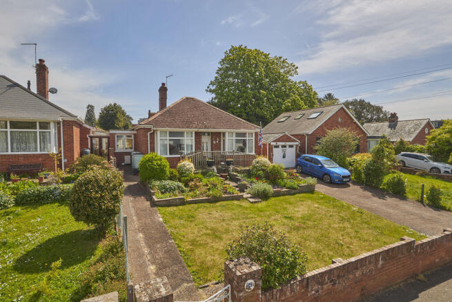 2 bed property, in Buckerell Avenue, £425,000