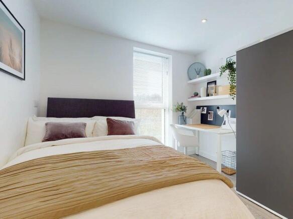 Studio, in Flat 5, £42,000