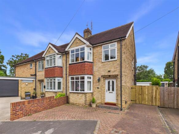 3 bed property, in Atkinson Drive, £240,000