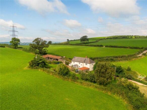 4 bed property, in Morebath, £550,000