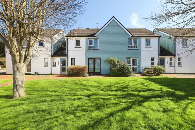 1 bed property, in Ethelwynne Brown Close, £135,000