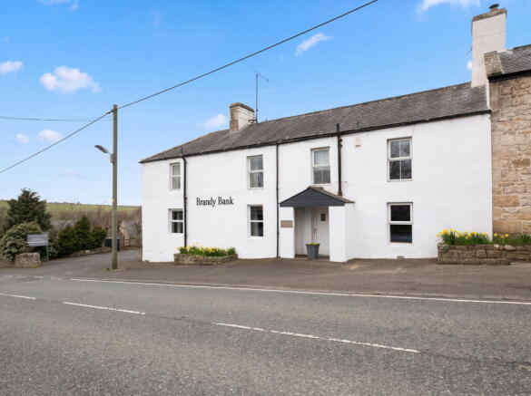 8 bed property, in Hexham NE48, £525,000