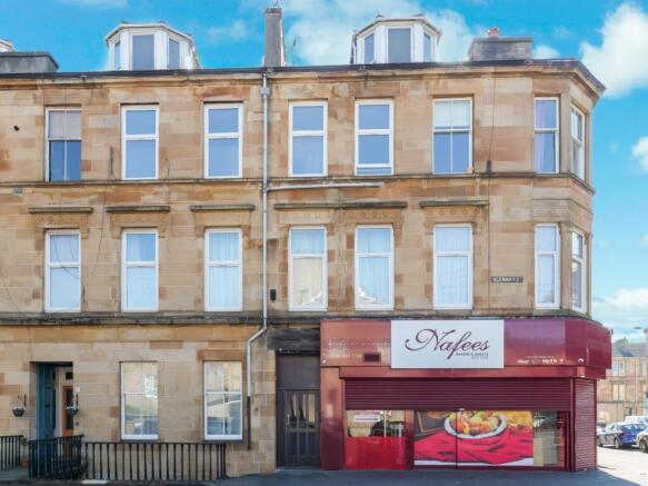 2 bed property, in Glenapp Street, £235,000