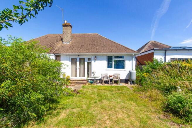 3 bed property, in Barbara Close, £350,000