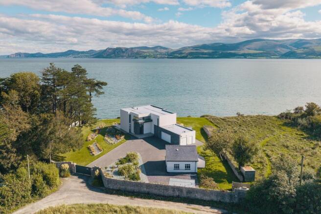 4 bed property, in Beaumaris LL58, £2,500,000
