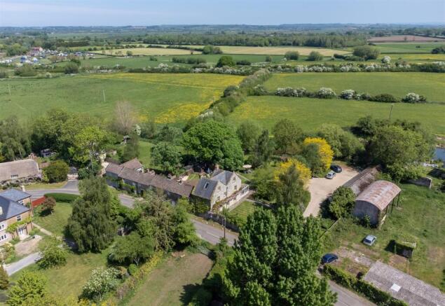 5 bed property, in Thorney, £875,000