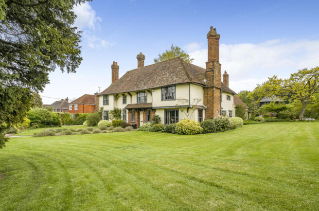 4 bed property, in Borden Lane, £1,395,000