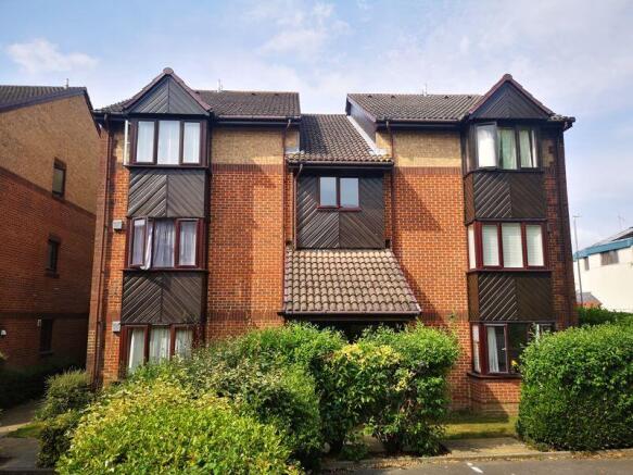 1 bed property, in The Goodwins, £120,000