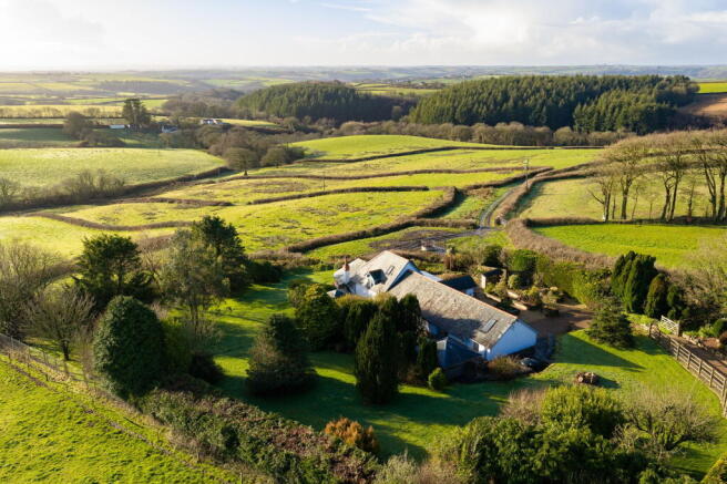 4 bed property, in St Giles, £850,000