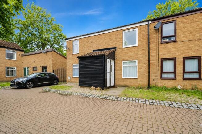 3 bed property, in Torrington Road, £110,000
