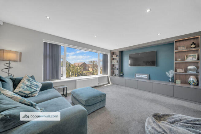 4 bed property, in Ventnor Road, £425,000