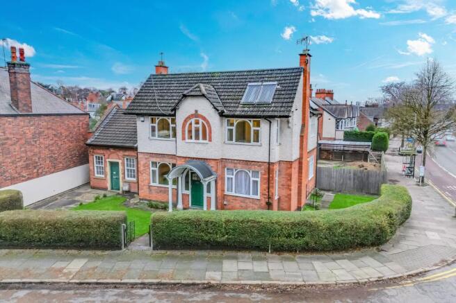 7 bed property, in Western Park Road, £600,000