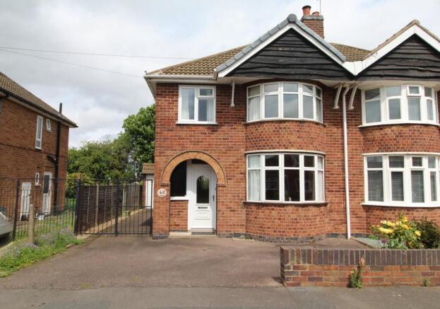 3 bed property, in Willow Road, £265,000