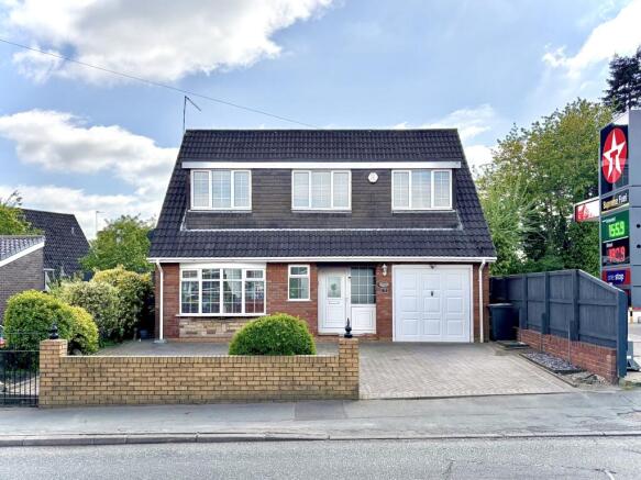 5 bed property, in Withymoor Road, £190,000