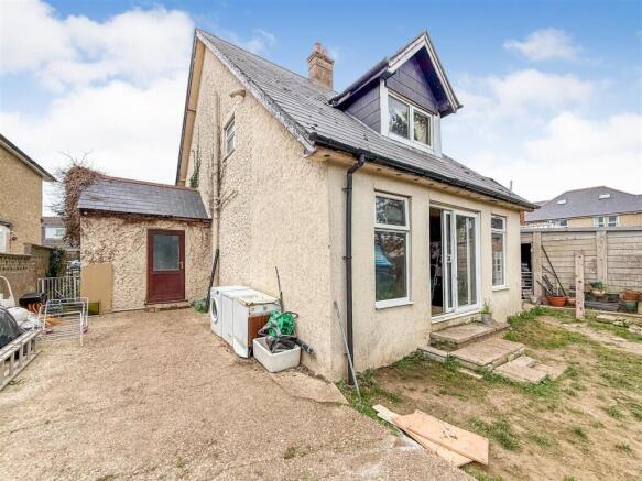 3 bed property, in 36 Little Preston Road, £150,000