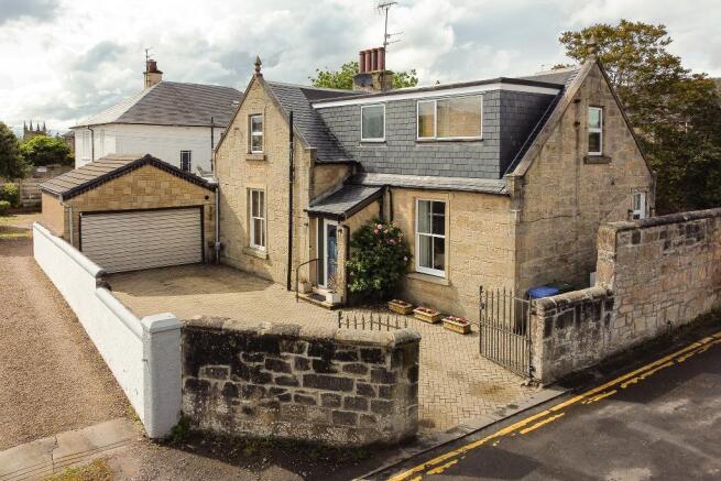 4 bed property, in Pleasance Cottage, £398,995