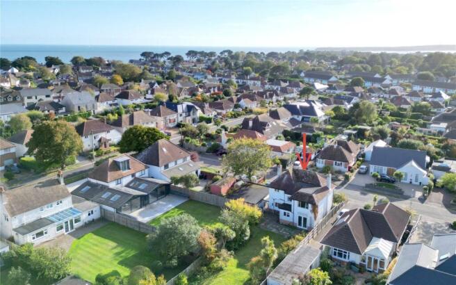 4 bed property, in Brook Way, £875,000