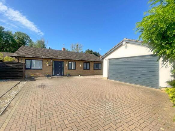 3 bed property, in Church Road, £650,000