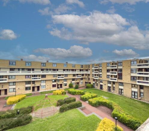 2 bed property, in 170. Collingwood Court, £5,000