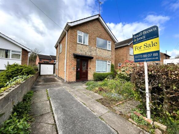 3 bed property, in Lowlands Road, £295,000