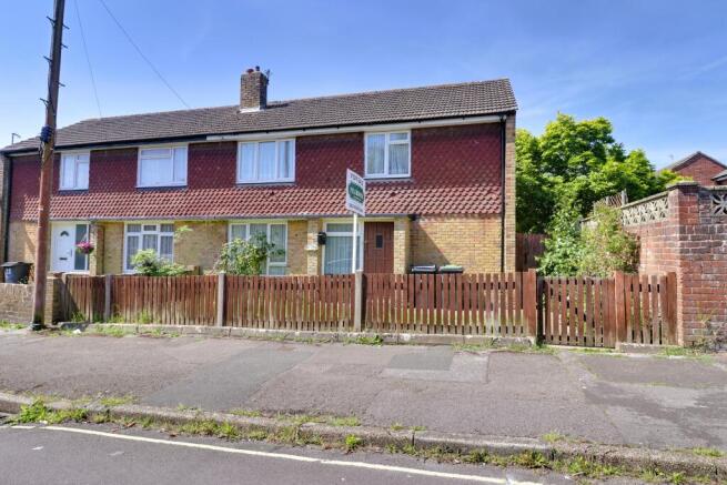 3 bed property, in BURSLEDON PLACE, £280,000