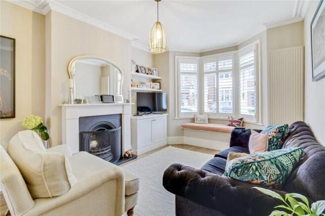 4 bed property, in Muncaster Road SW11, £1,475,000