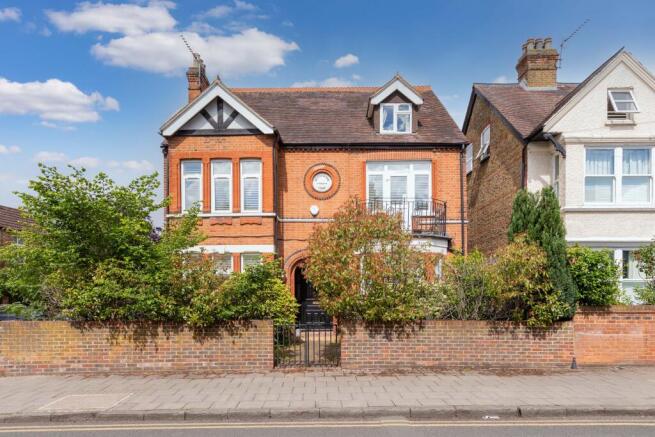 7 bed property, in St. Leonards Road, £1,395,000