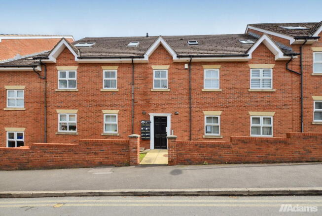 2 bed property, in Delamere Place, £67,950