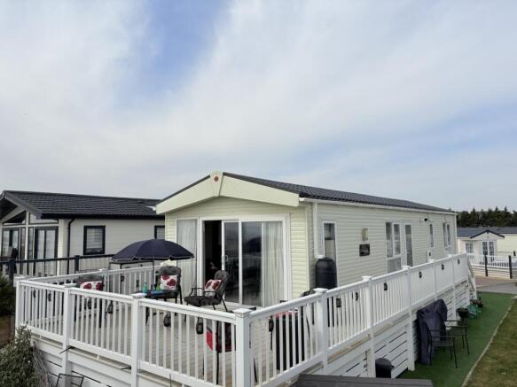 2 bed property, in Melville Road, £75,000