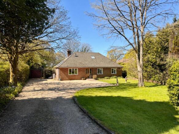 4 bed property, in Telegraph Lane, £700,000