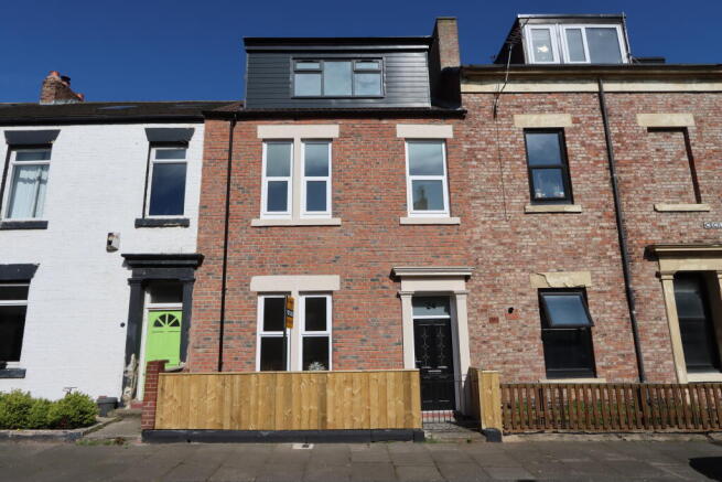 3 bed property, in Cecil Street, £299,950