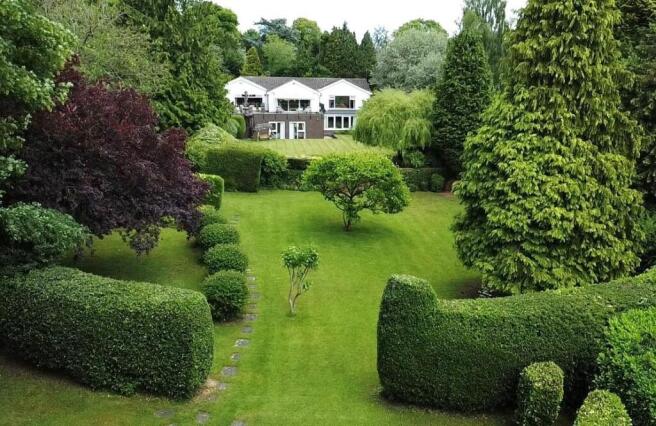 6 bed property, in West Leys Road, £1,300,000