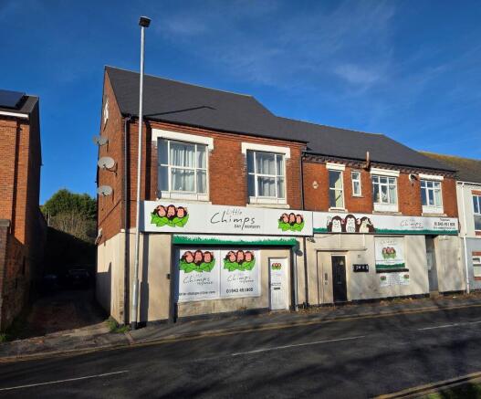 1 bed property, in Flat 6, £34,000