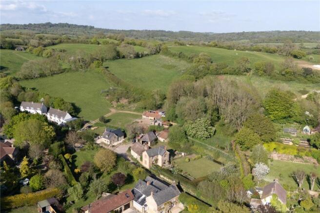 4 bed property, in Powerstock, £1,500,000