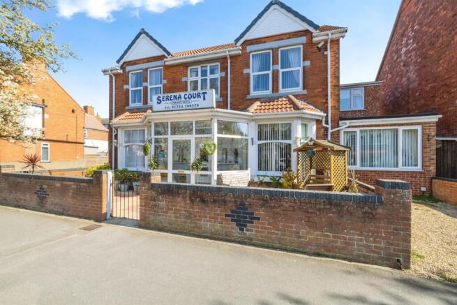15 bed property, in Drummond Road, £260,000