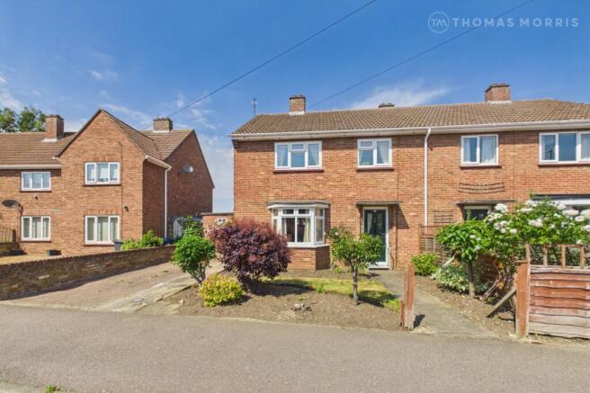 3 bed property, in Ferrars Avenue, £290,000