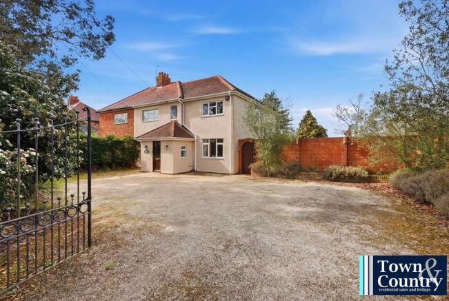 4 bed property, in Keelars Lane, £850,000