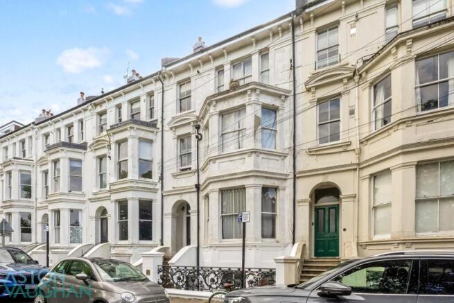 1 bed property, in Walpole Terrace, £280,000